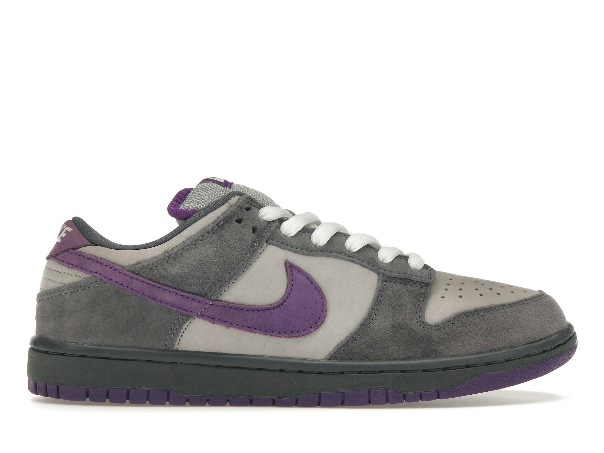 Nike SB Dunk Low Trainers - Purple Pigeon - 304292-051