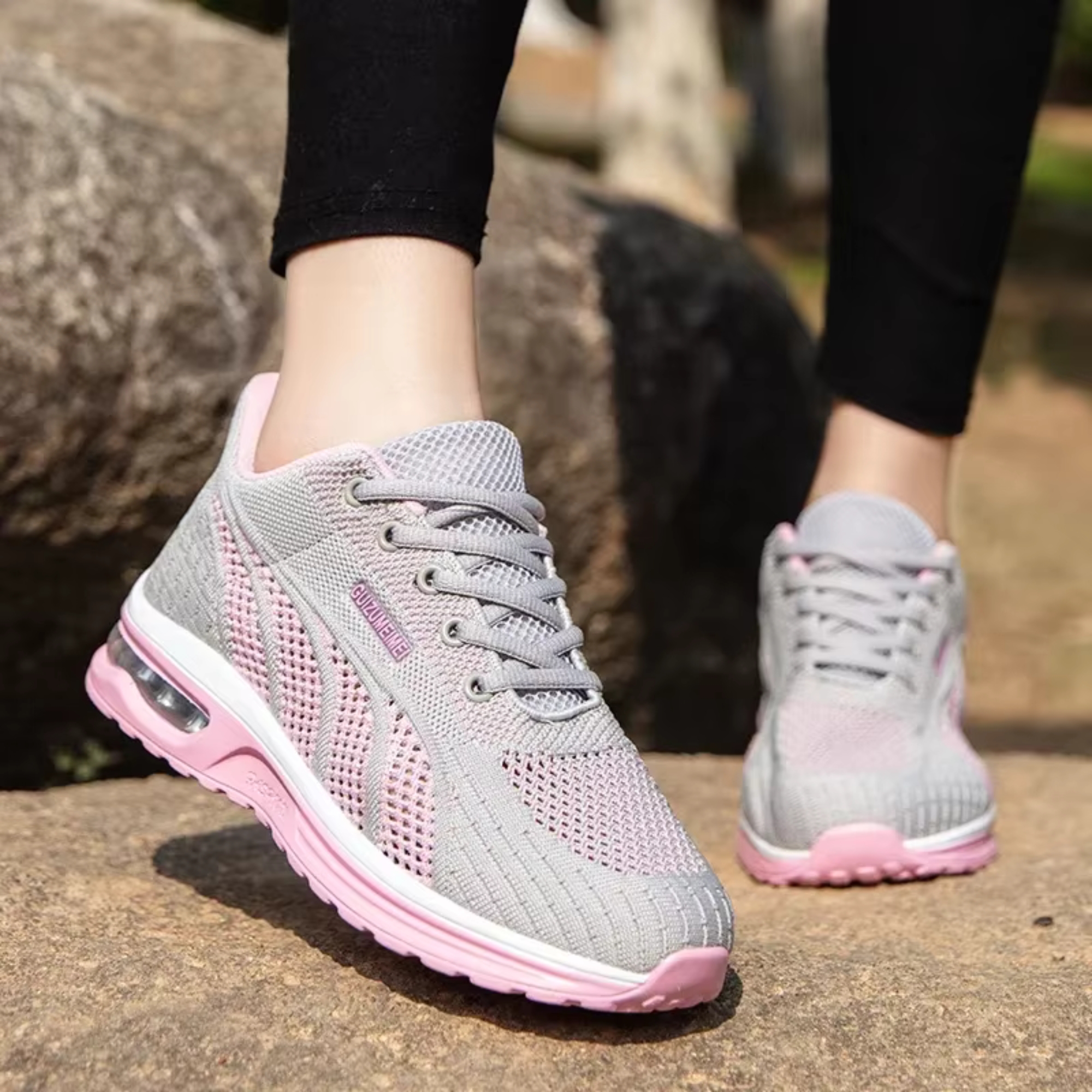Women's Grey & Pink Breathable Running Shoes